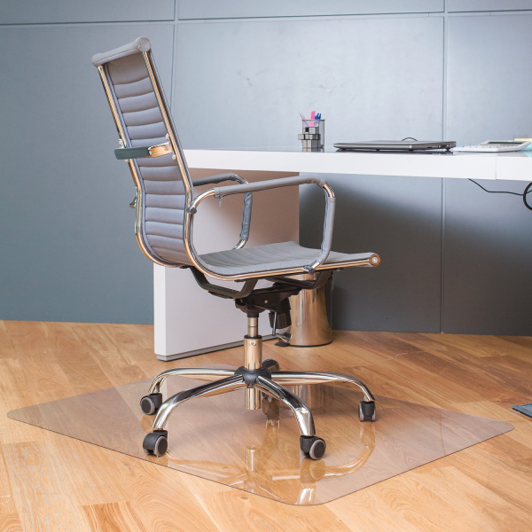 Коврик защитный для напольных покрытий BRABIX, поликарбонат, 100х120 см, глянец, толщина 1 мм