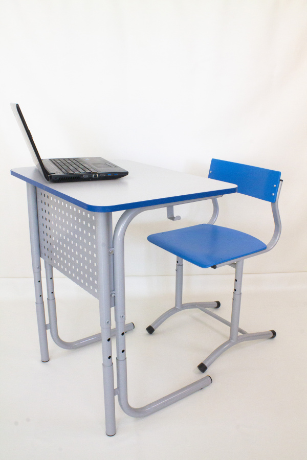 Стул регулируемый 5-7 гр. на каркасе "ДУГА" (Спинка и сиденье синие, м/к серый) Стул регулируемый 5-7 гр. на каркасе "ДУГА" (Спинка и сиденье синие, м/к серый)