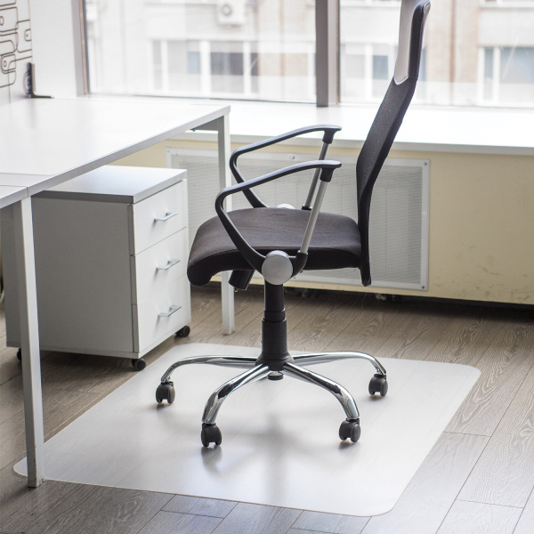 Коврик защитный напольный BRABIX, полипропилен, 90х120 см, матовый, толщина 1,2 мм, 606622 